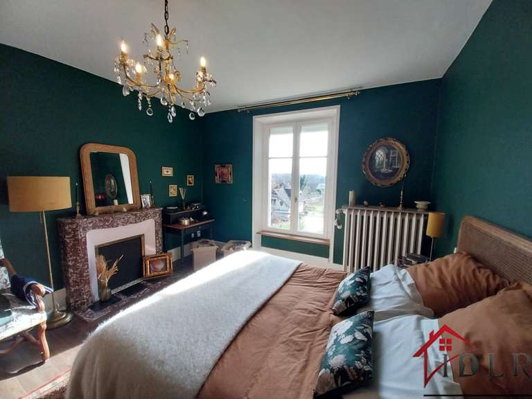 Maison Luxeuil-les-Bains - 5 chambres - 204m²