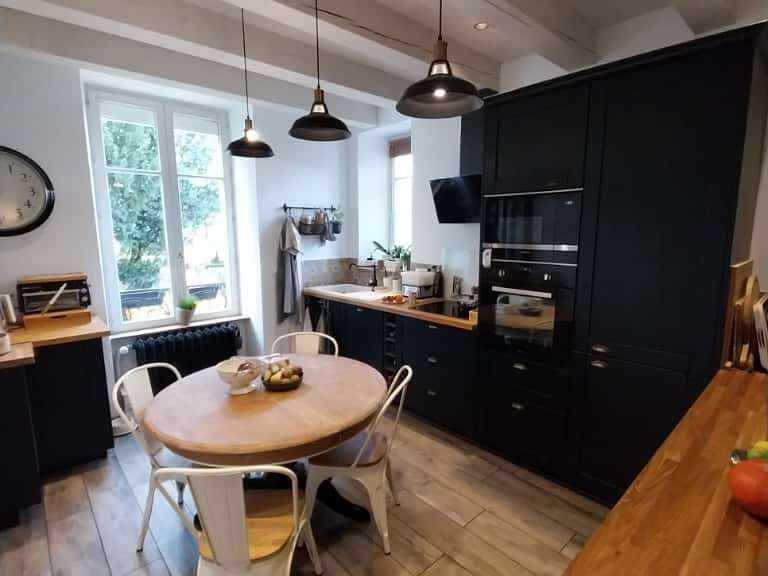 Maison Luxeuil-les-Bains - 5 chambres - 204m²