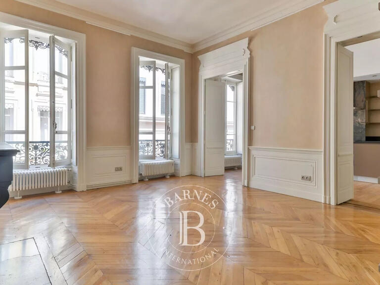 Sale Apartment Lyon 2e - 3 bedrooms