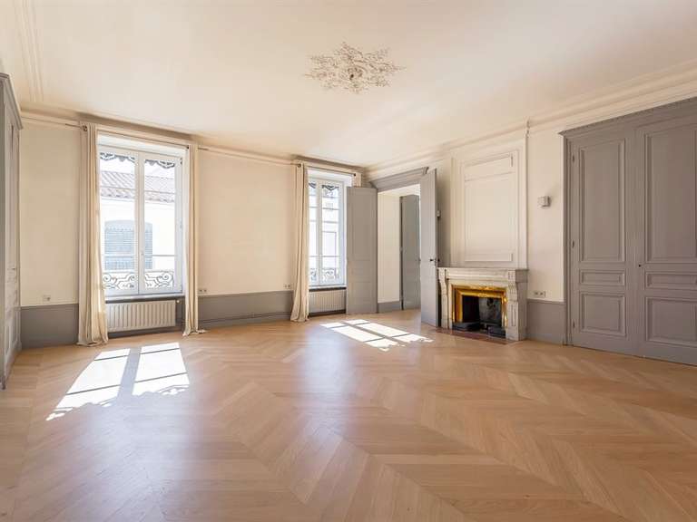 Apartment Lyon 2e - 4 bedrooms - 195m²