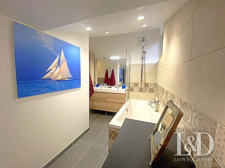 House Lyon 5e - 7 bedrooms - 180m²