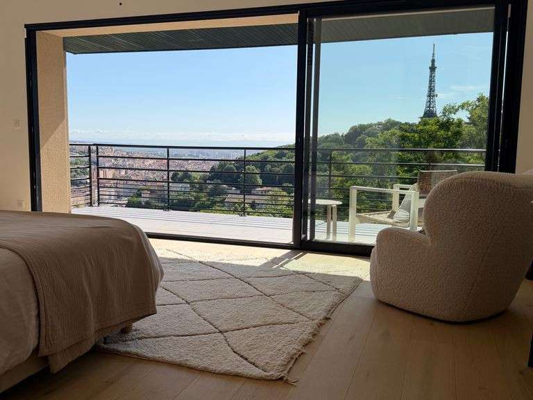 Maison Lyon 5e - 6 chambres - 315m²