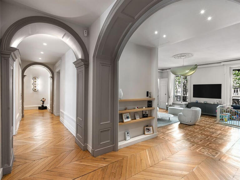 Sale Apartment Lyon 6e - 4 bedrooms