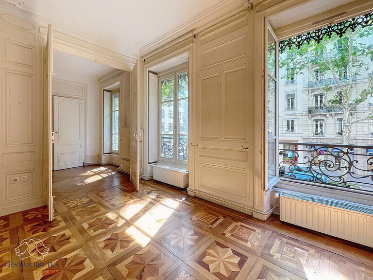 Appartement Lyon 6e - 3 chambres - 137m²