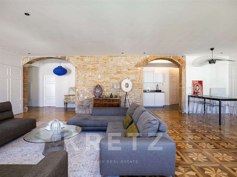 Apartment Lyon 6e