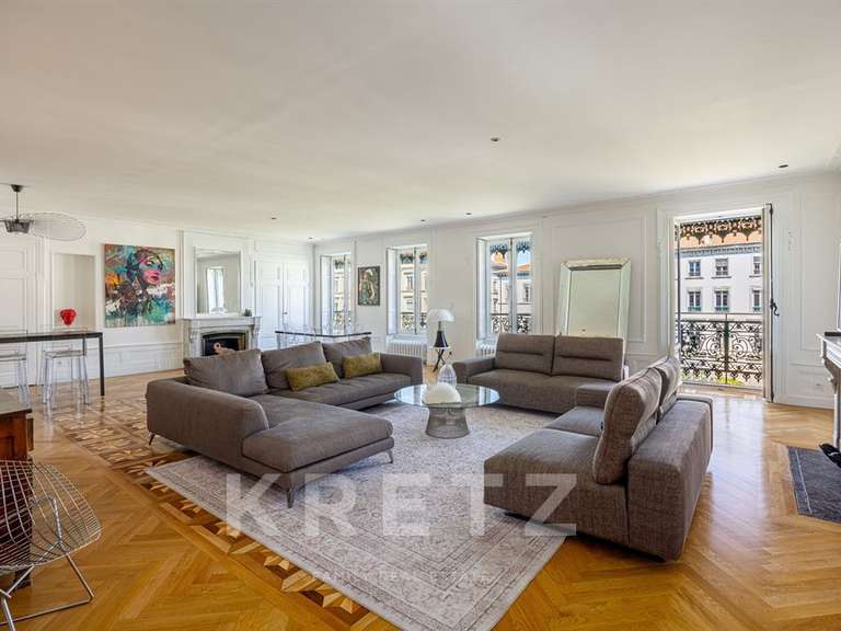 Appartement Lyon 6e - 4 chambres - 175m²