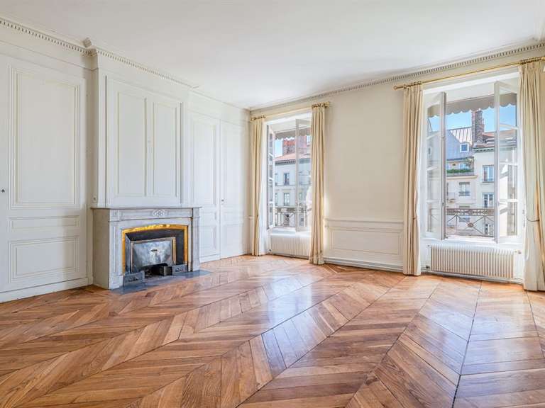 Apartment Lyon 6e - 2 bedrooms - 122m²
