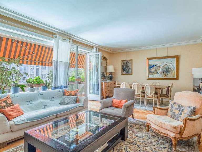 Apartment Lyon 6e - 3 bedrooms - 117m²