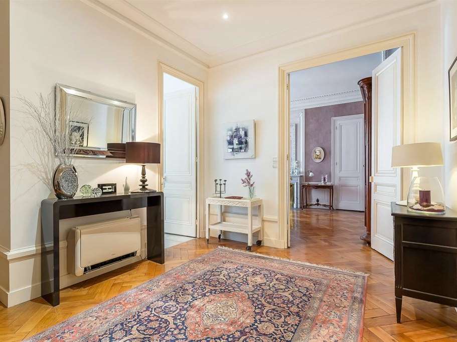 Apartment Lyon 6e