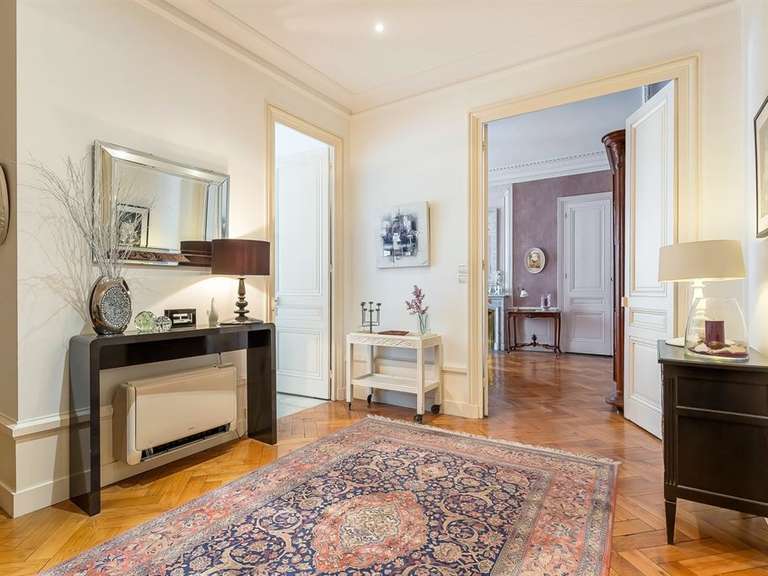 Apartment Lyon 6e - 2 bedrooms - 121m²