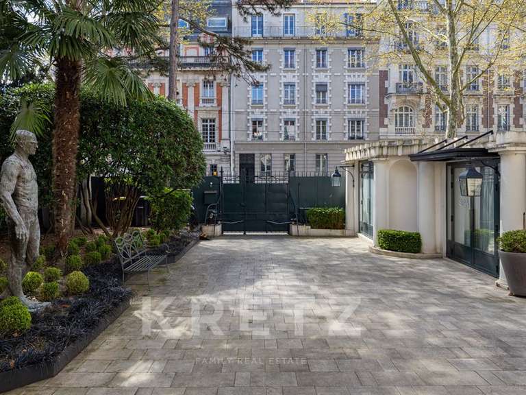 Hôtel particulier Lyon 6e - 682m²