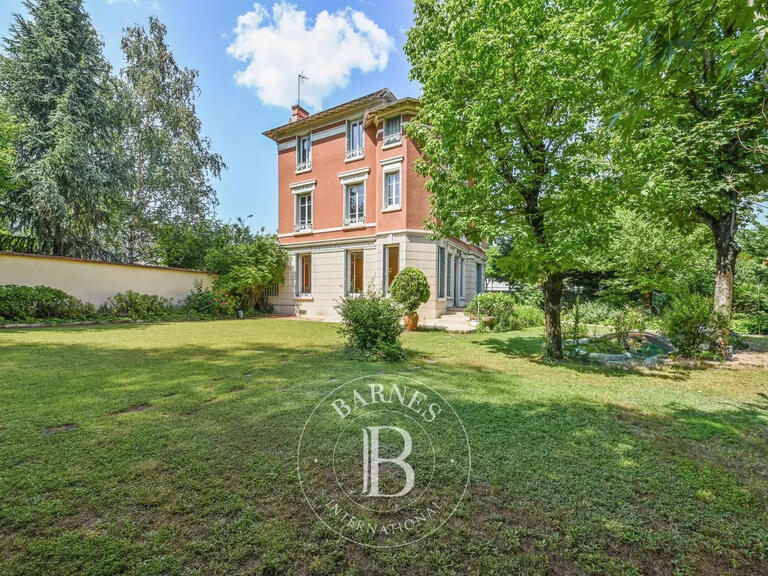 Sale House Lyon 8e - 5 bedrooms