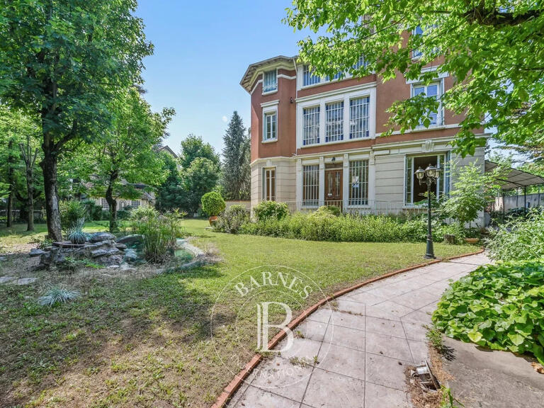 Sale House Lyon 8e - 5 bedrooms