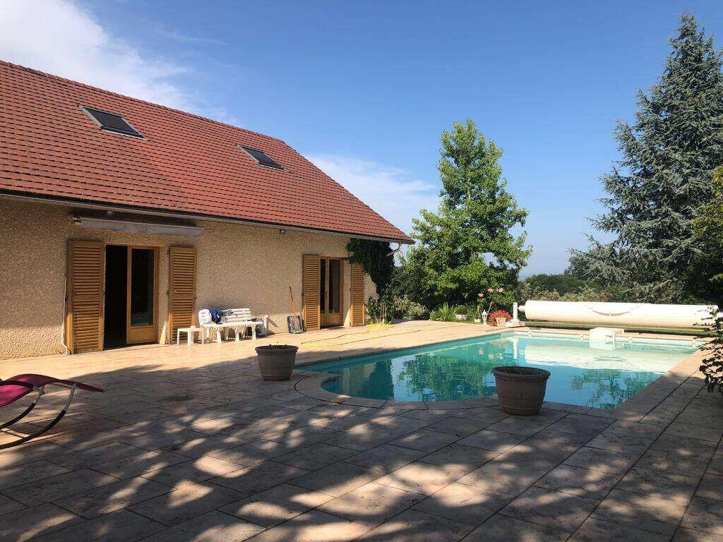 House Lyon 8e