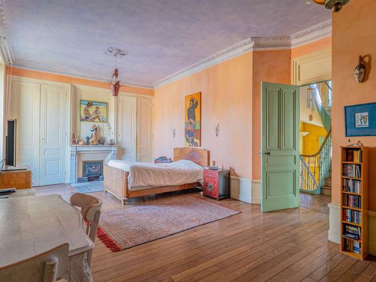Maison Lyon 8e - 7 chambres - 255m²