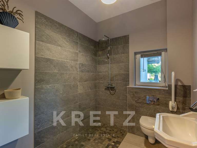 Maison Mâcon - 4 chambres - 325m²