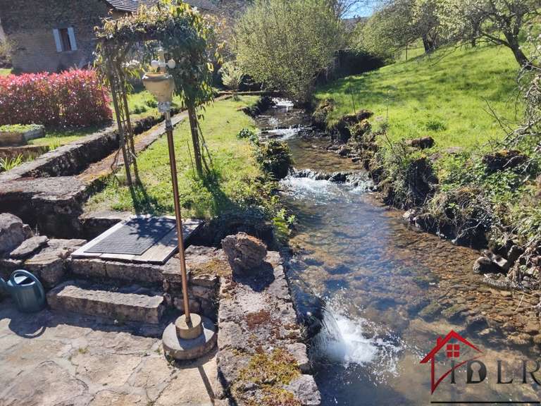 Maison Macornay - 5 chambres - 240m²