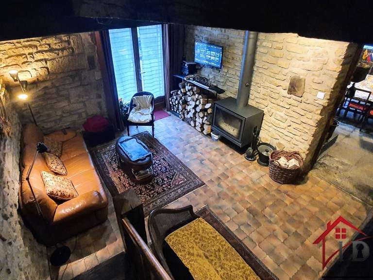 Maison Macornay - 5 chambres - 240m²