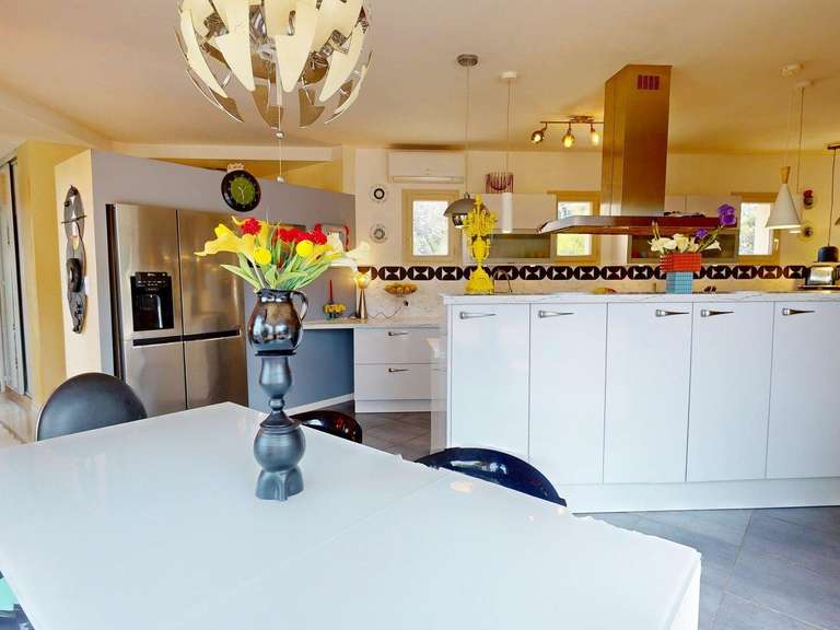 House Magalas - 5 bedrooms - 250m²