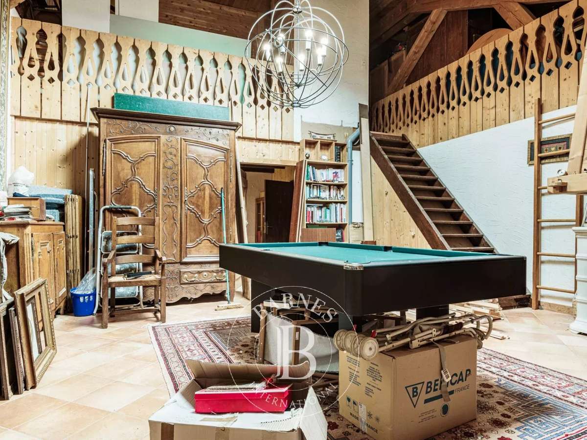 Bien atypique Magland