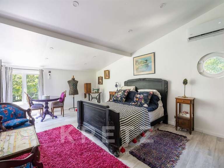 Maison Magny-les-Hameaux - 7 chambres - 305m²
