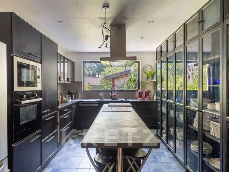Maison Magny-les-Hameaux - 7 chambres - 305m²