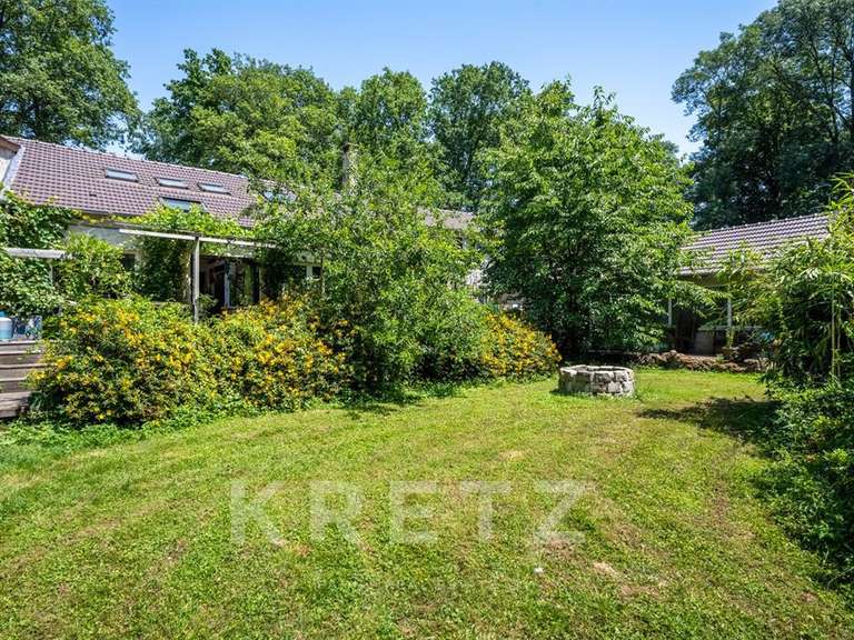 Maison Magny-les-Hameaux - 7 chambres - 305m²