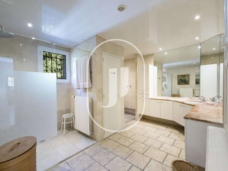 Maison Maillane - 4 chambres - 210m²