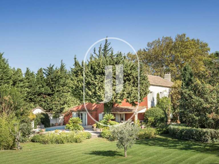 Maison Maillane - 4 chambres - 210m²