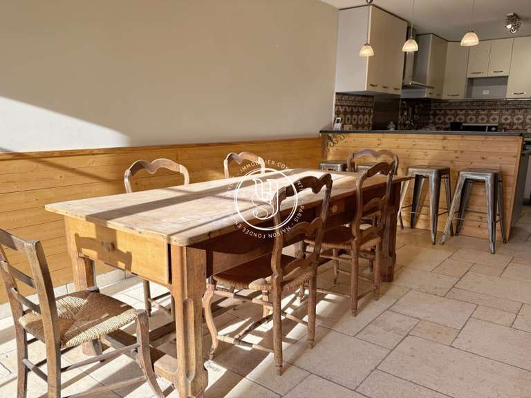 Villa Maillane - 4 bedrooms - 196m²