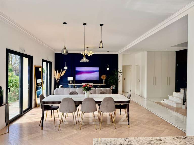 Maison Maintenon - 7 chambres - 320m²