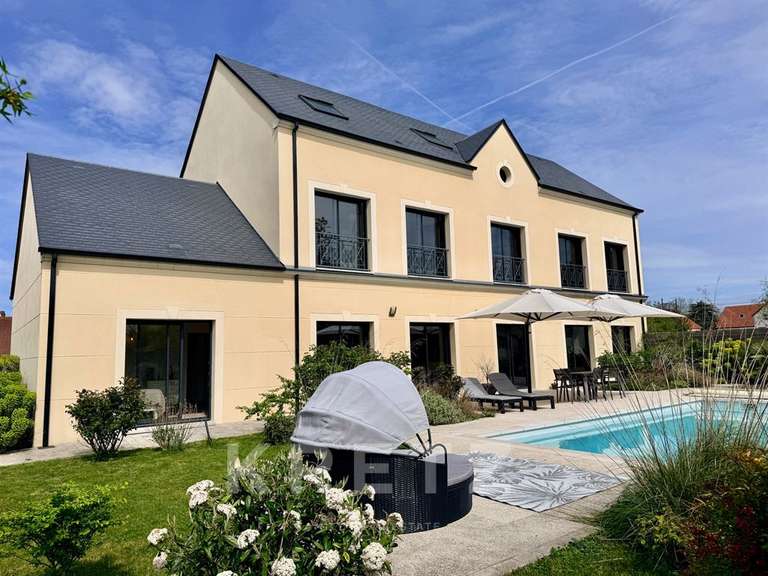 Maison Maintenon - 7 chambres - 320m²