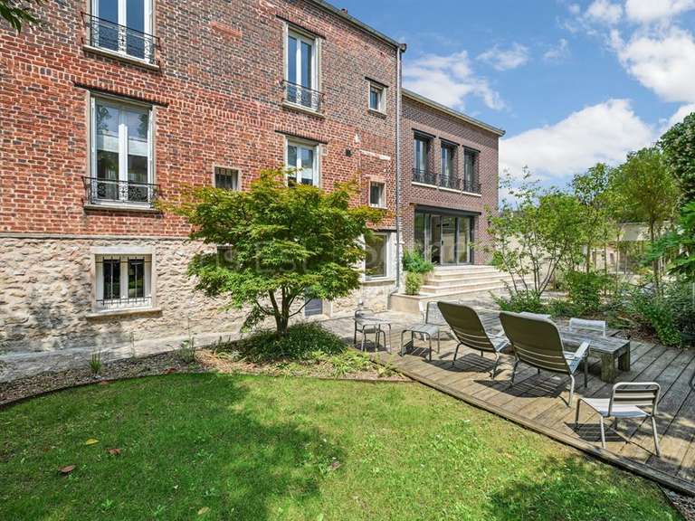 Maison Maisons-Alfort - 5 chambres - 380m²