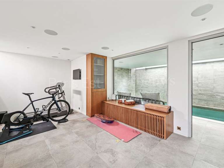 Maison Maisons-Alfort - 5 chambres - 380m²
