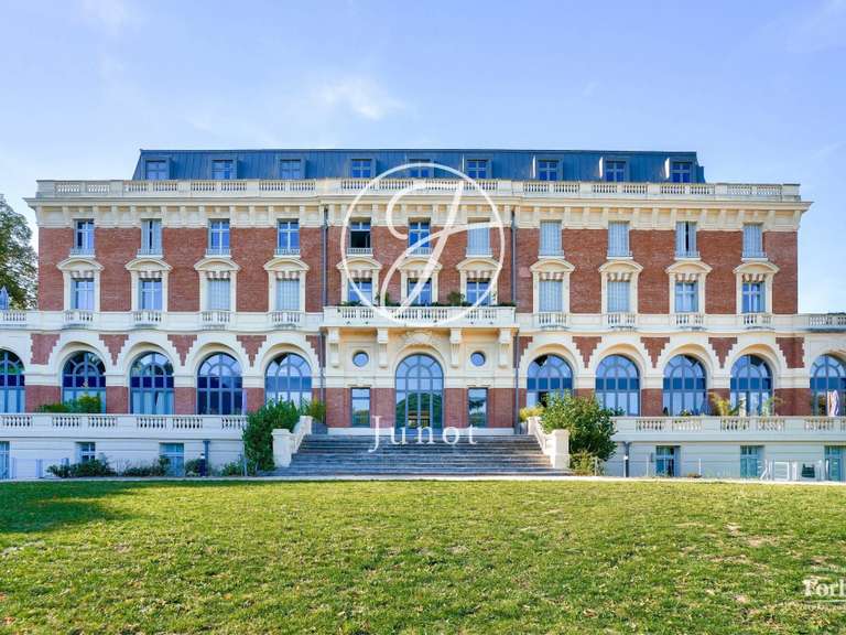 Apartment Maisons-Laffitte - 2 bedrooms - 129m²