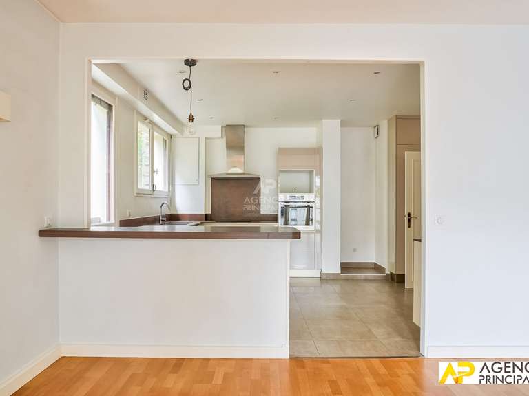 Apartment Maisons-Laffitte - 4 bedrooms - 140m²