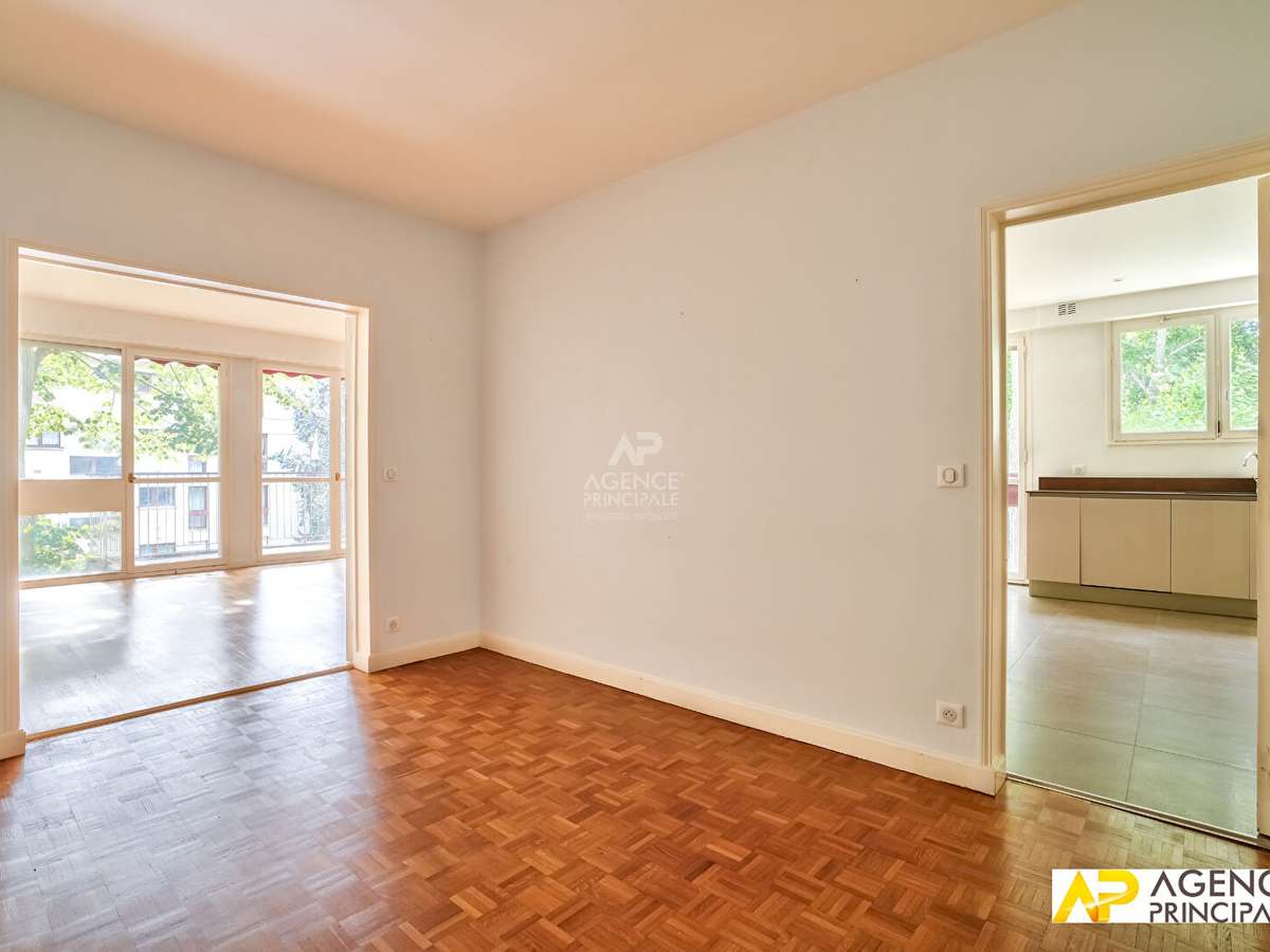 Apartment Maisons-Laffitte