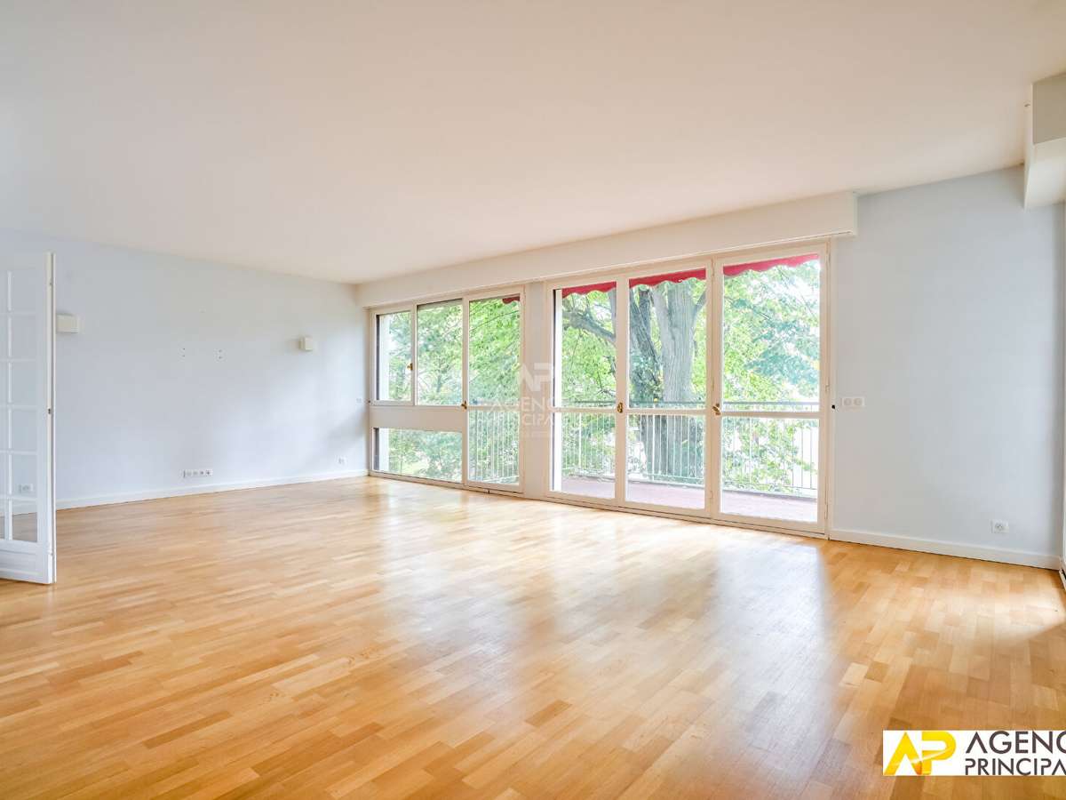 Apartment Maisons-Laffitte