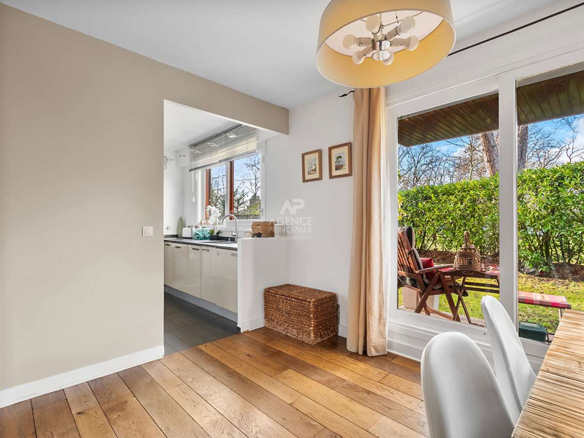 Apartment Maisons-Laffitte