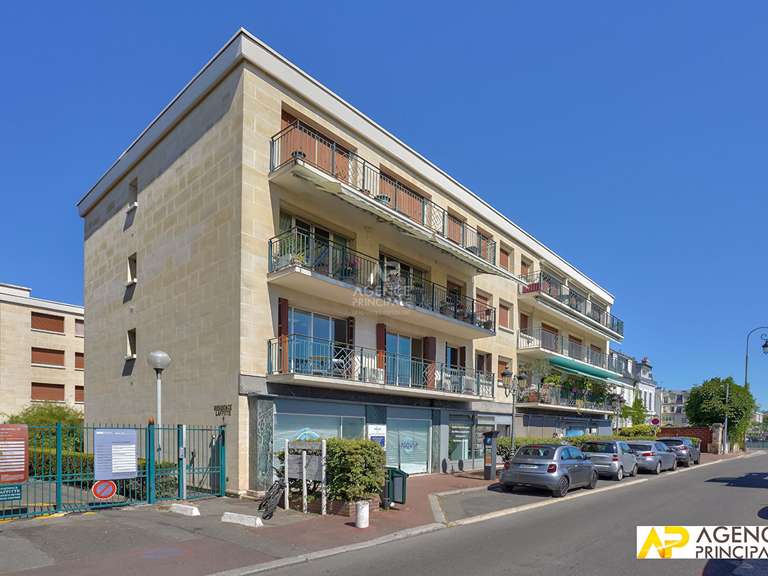 Appartement Maisons-Laffitte - 3 chambres - 156m²