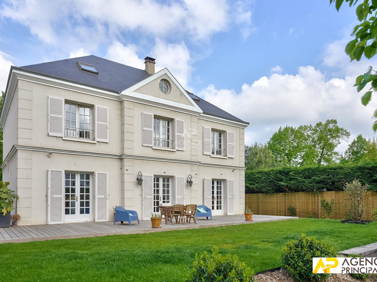 House Maisons-Laffitte