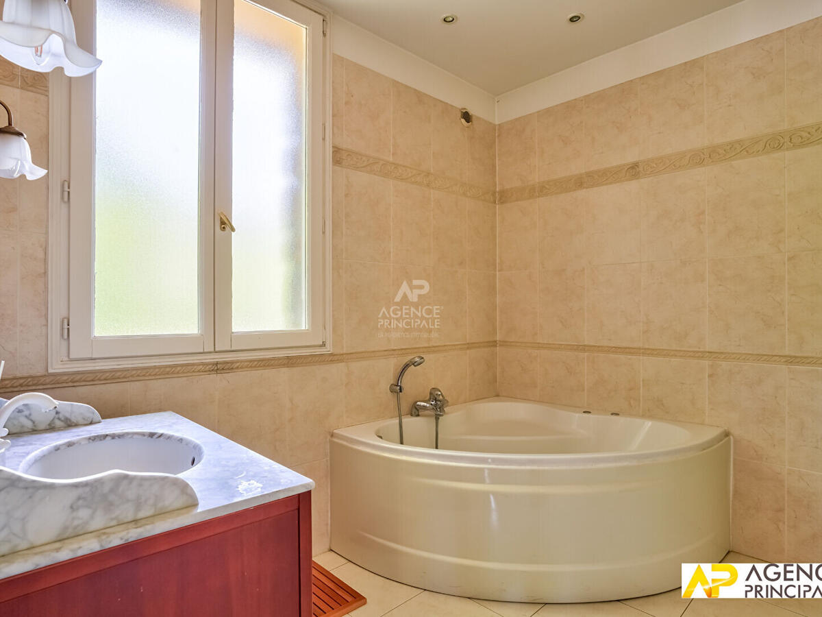 House Maisons-Laffitte