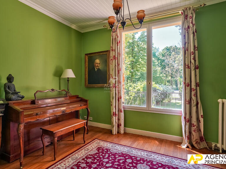 House Maisons-Laffitte - 5 bedrooms - 220m²