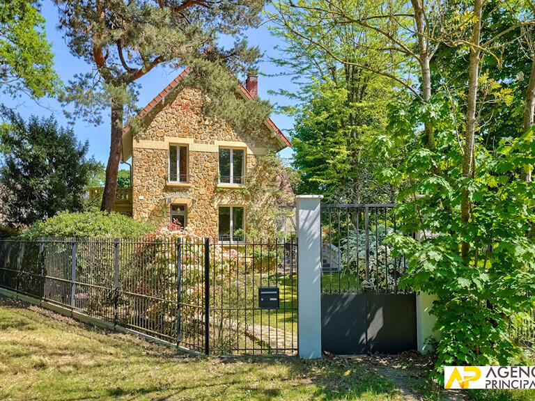 House Maisons-Laffitte - 5 bedrooms - 220m²