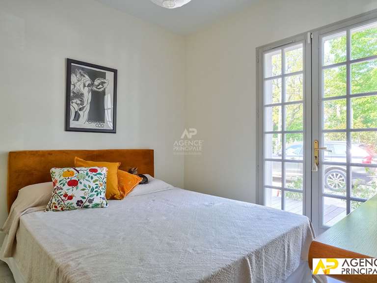 Maison Maisons-Laffitte - 6 chambres - 200m²