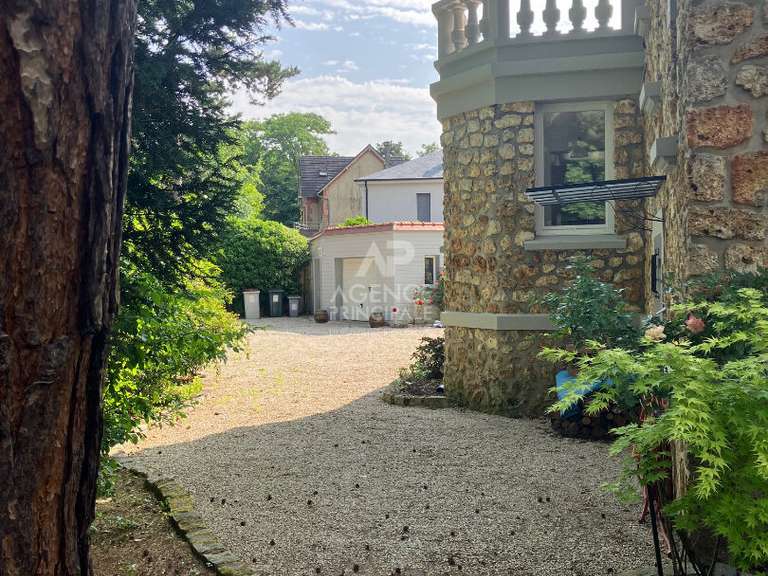 Maison Maisons-Laffitte - 5 chambres - 220m²