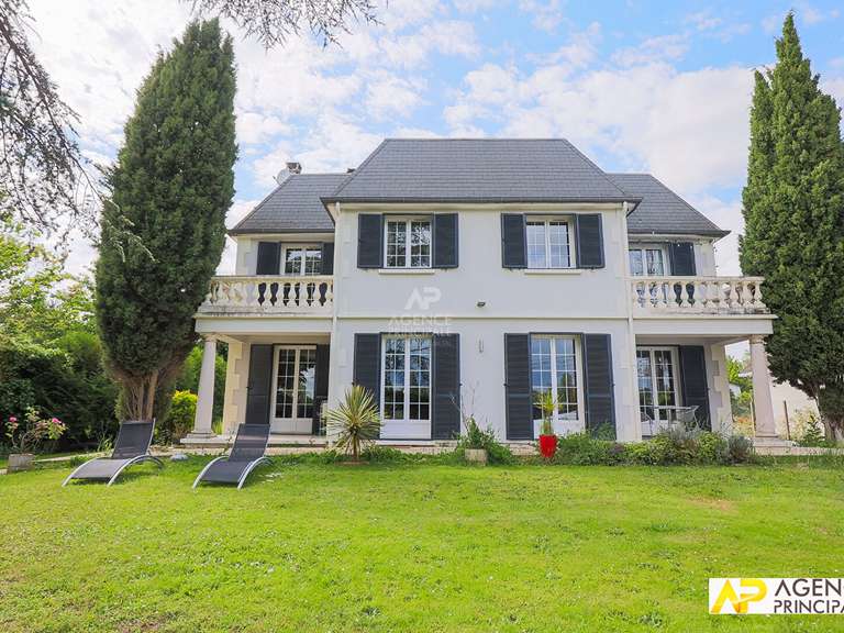 Maison Maisons-Laffitte - 6 chambres - 340m²
