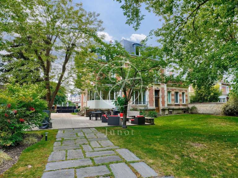 Maison Maisons-Laffitte - 6 chambres - 510m²