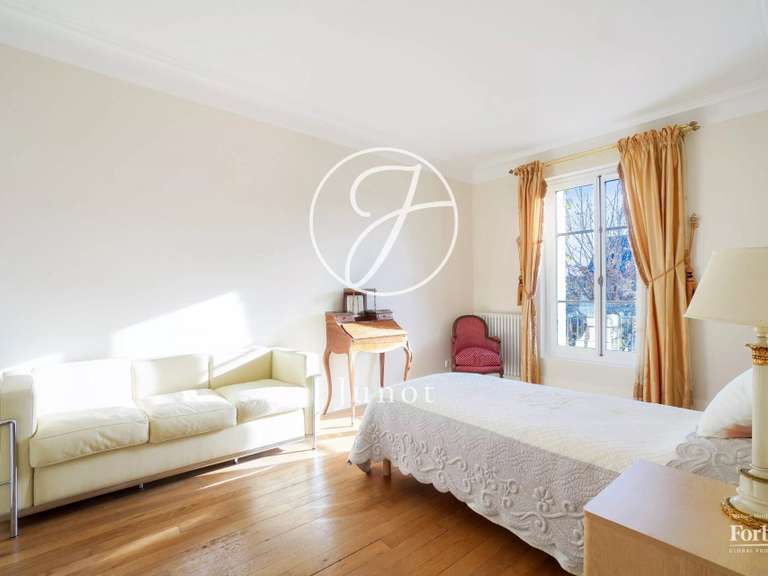 House Maisons-Laffitte - 6 bedrooms - 260m²