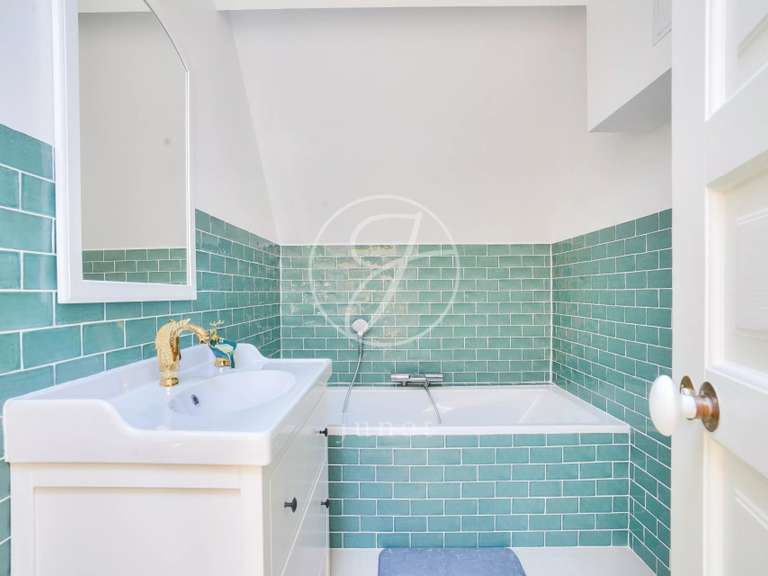 Maison Maisons-Laffitte - 6 chambres - 260m²